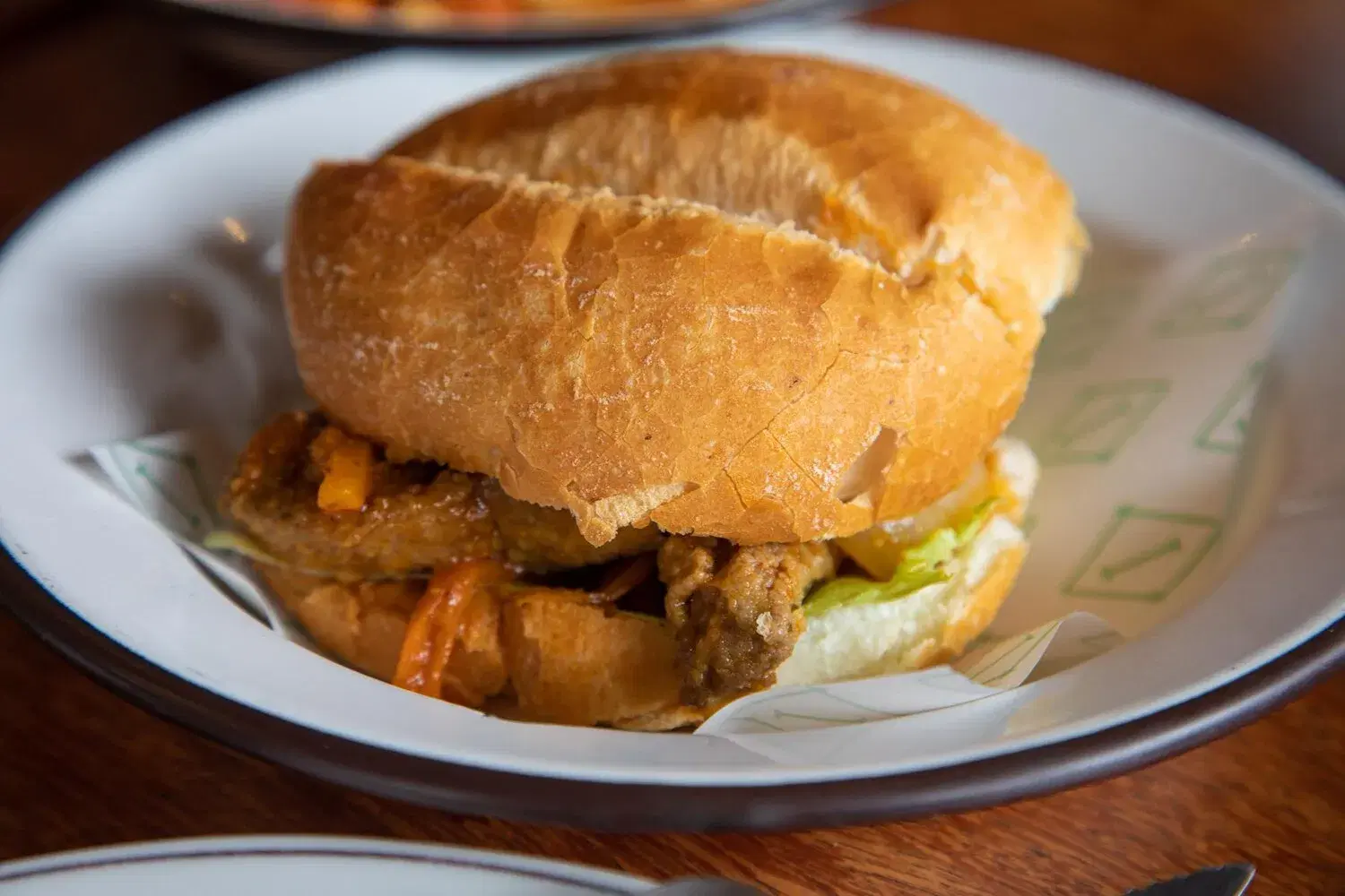 Bifanas https://4kym48m6w0dj35od.public.blob.vercel-storage.com/dishes/internal/bifanas-1759419529024.webp