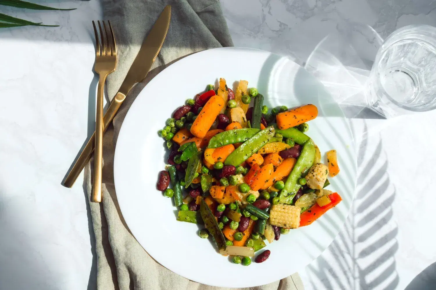 Le Veggie Le Veggie https://4kym48m6w0dj35od.public.blob.vercel-storage.com/dishes/internal/le-veggie-food-dish--1759426214257.webp