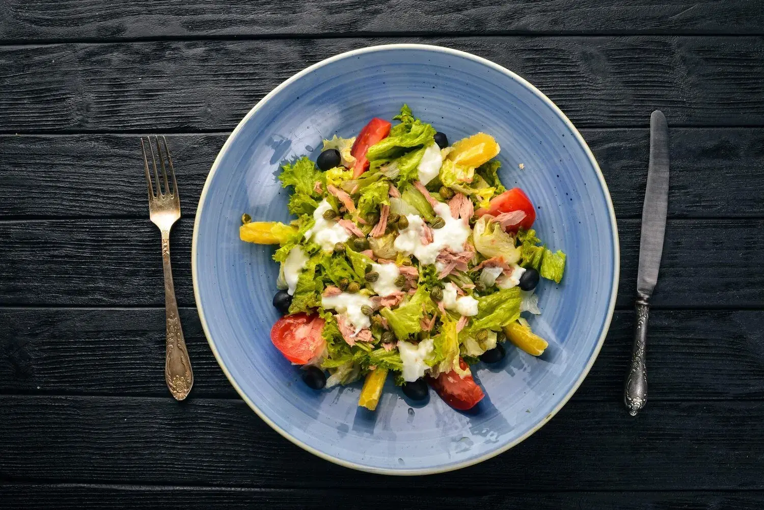 Salads Salads https://4kym48m6w0dj35od.public.blob.vercel-storage.com/dishes/internal/salads-dish--1759434422211.webp